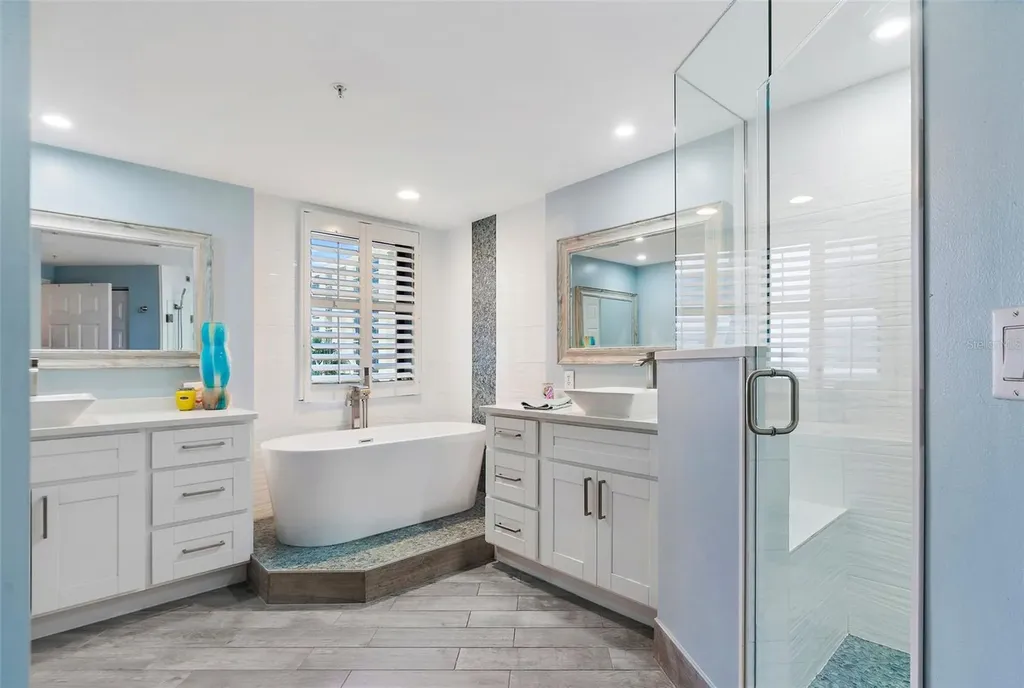 670 Island Way Clearwater Beach FL 33767