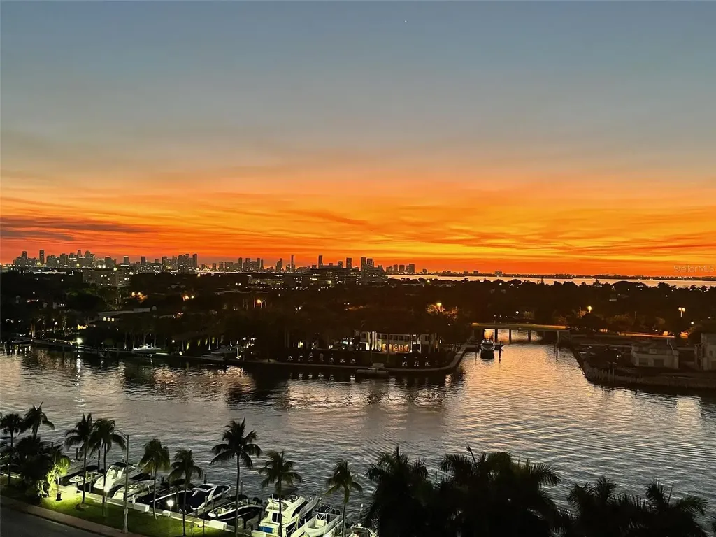 670 Island Way Clearwater Beach FL 33767