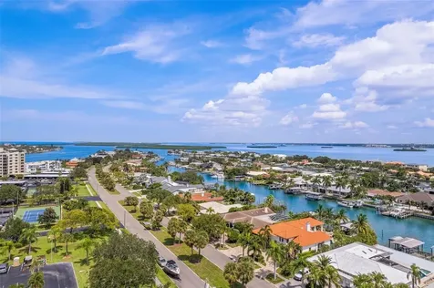 670 Island Way Clearwater Beach FL 33767