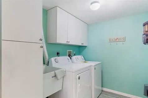 670 Island Way Clearwater Beach FL 33767