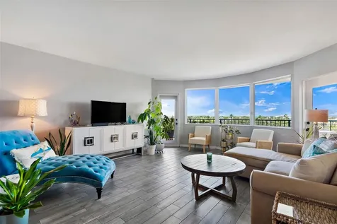 670 Island Way Clearwater Beach FL 33767