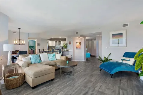 670 Island Way Clearwater Beach FL 33767