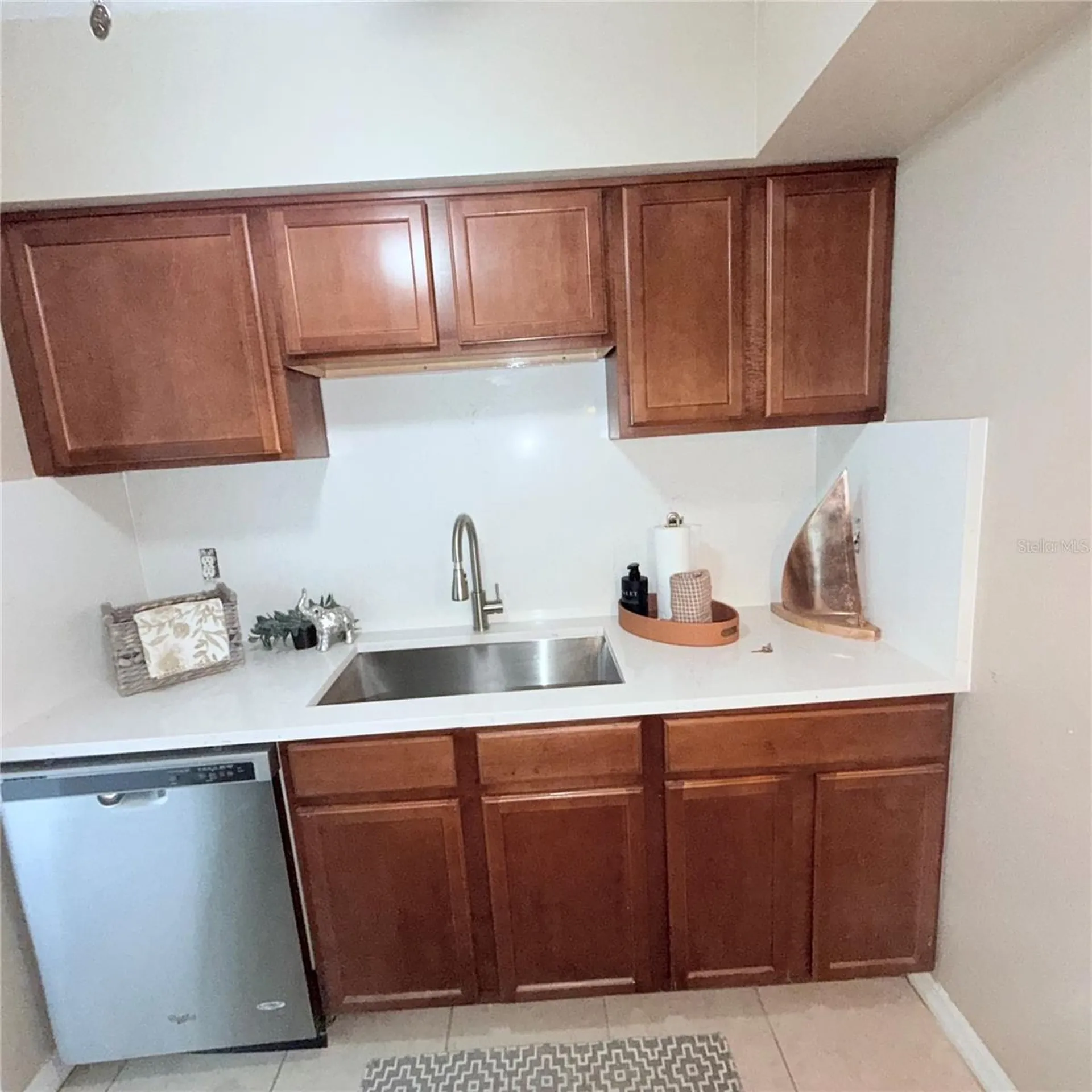 406 S Cedar Avenue Tampa FL 33606
