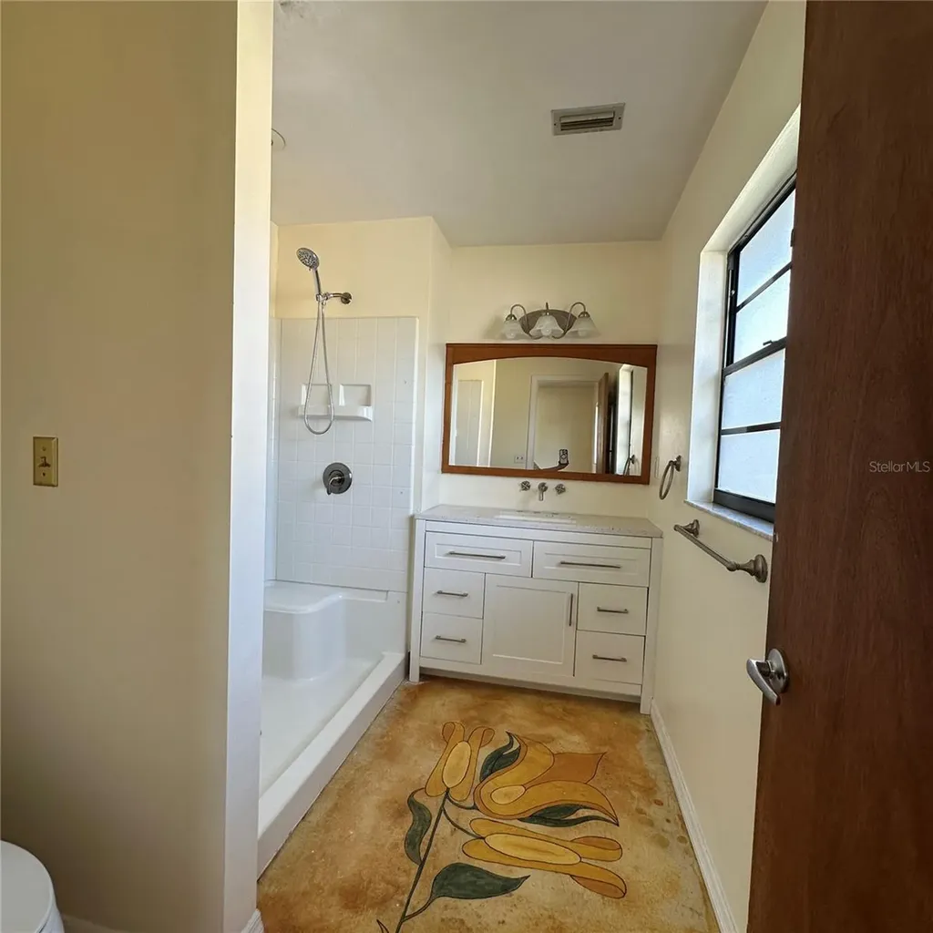 5005 Leon Drive Palmetto FL 34221