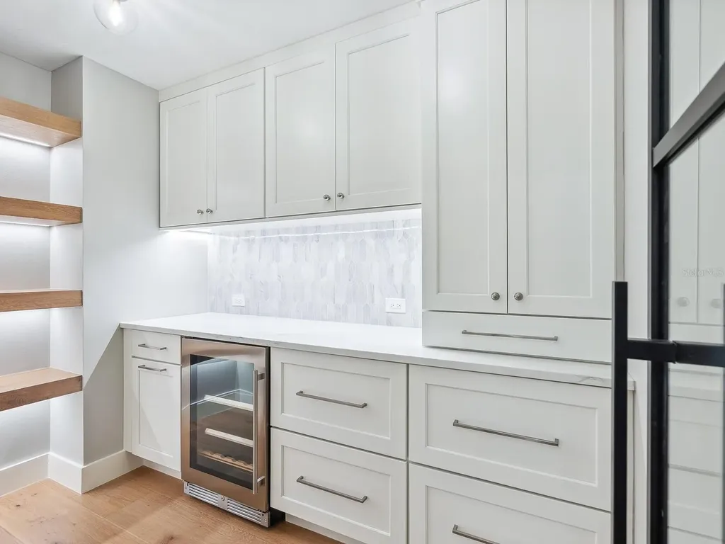 180 Lookout Point Drive Osprey FL 34229