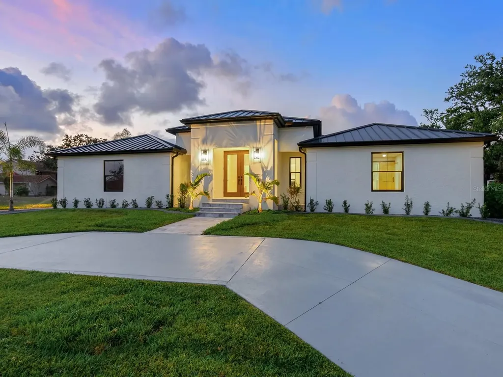180 Lookout Point Drive Osprey FL 34229