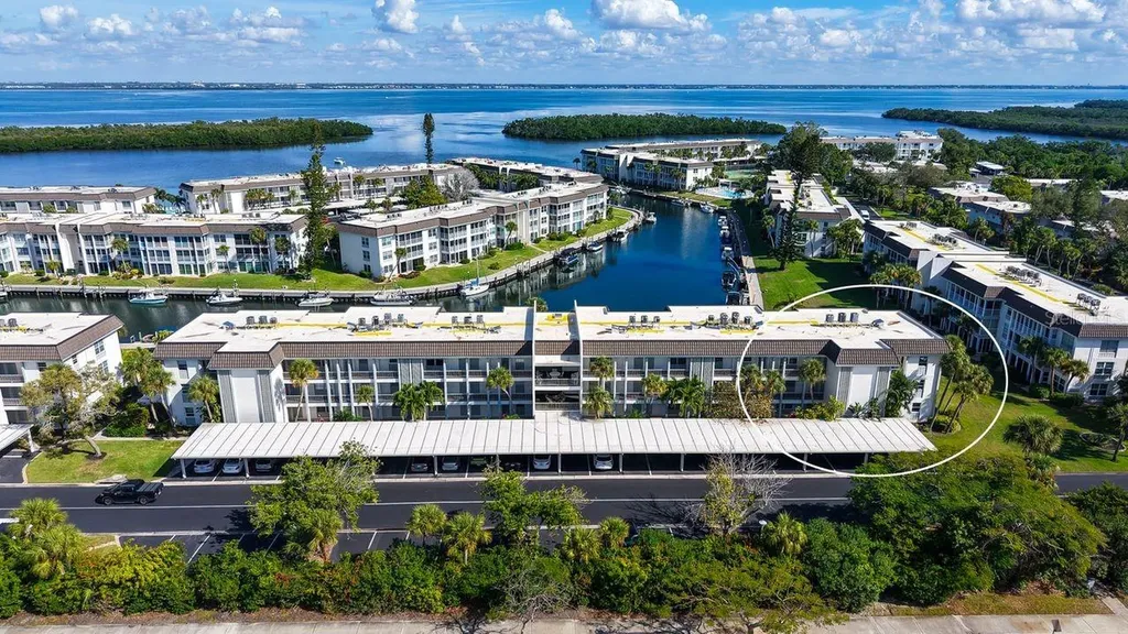 4350 Chatham Drive Longboat Key FL 34228