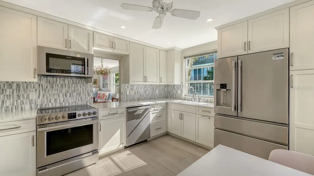4350 Chatham Drive Longboat Key FL 34228