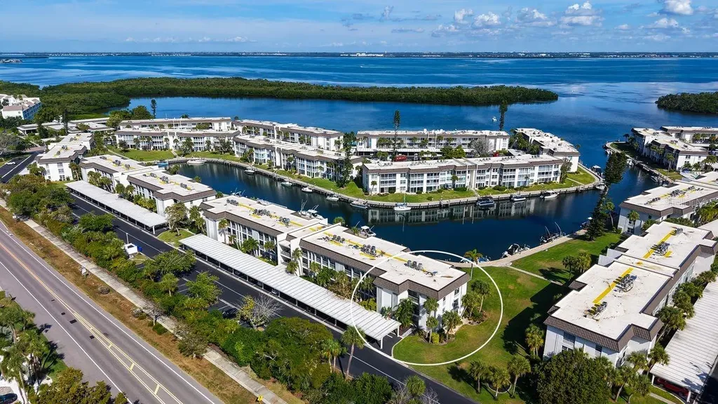 4350 Chatham Drive Longboat Key FL 34228