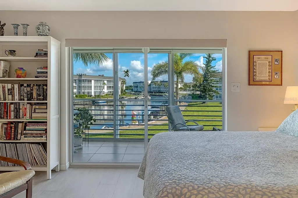 4350 Chatham Drive Longboat Key FL 34228