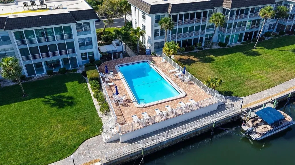 4350 Chatham Drive Longboat Key FL 34228