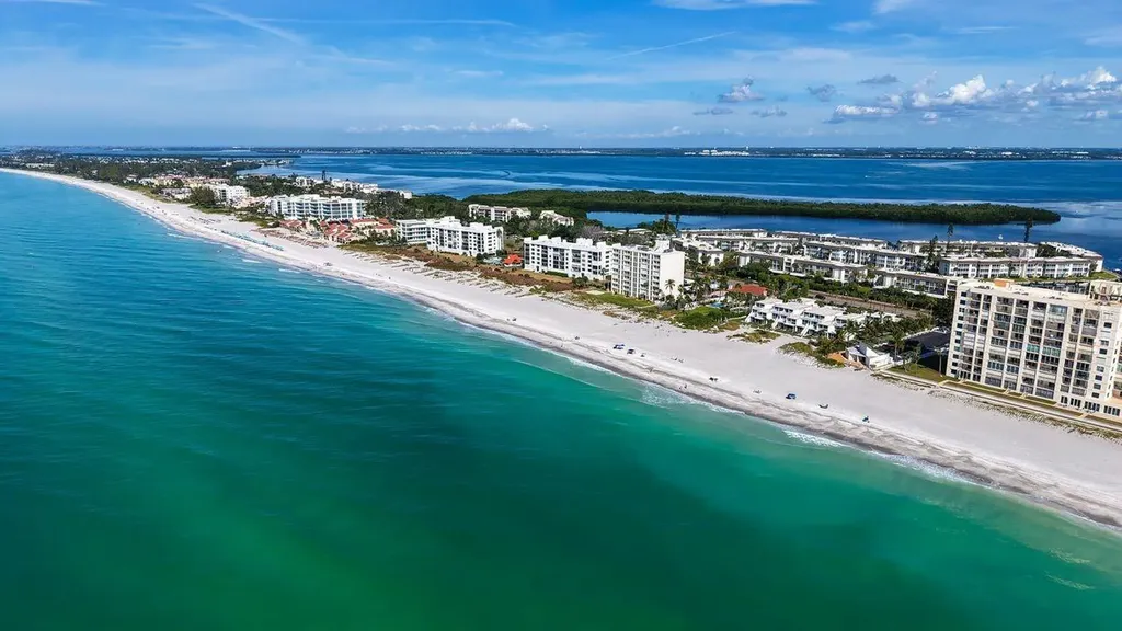 4350 Chatham Drive Longboat Key FL 34228