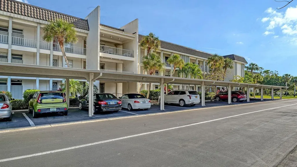 4350 Chatham Drive Longboat Key FL 34228