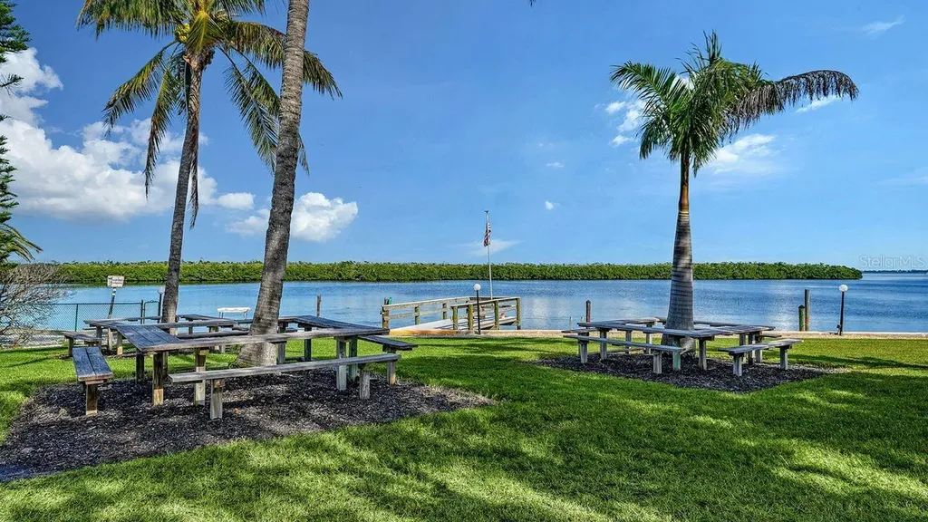 4350 Chatham Drive Longboat Key FL 34228