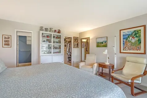 4350 Chatham Drive Longboat Key FL 34228