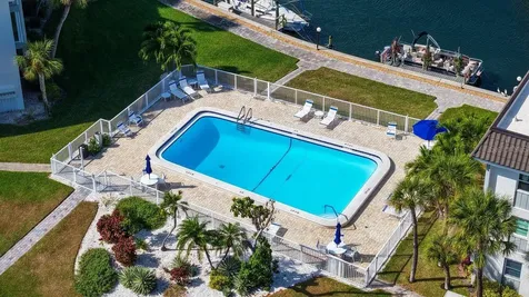 4350 Chatham Drive Longboat Key FL 34228