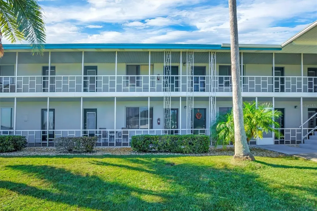 1600 W Lake Parker Drive Lakeland FL 33805