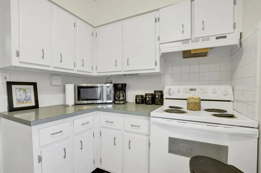 1600 W Lake Parker Drive Lakeland FL 33805