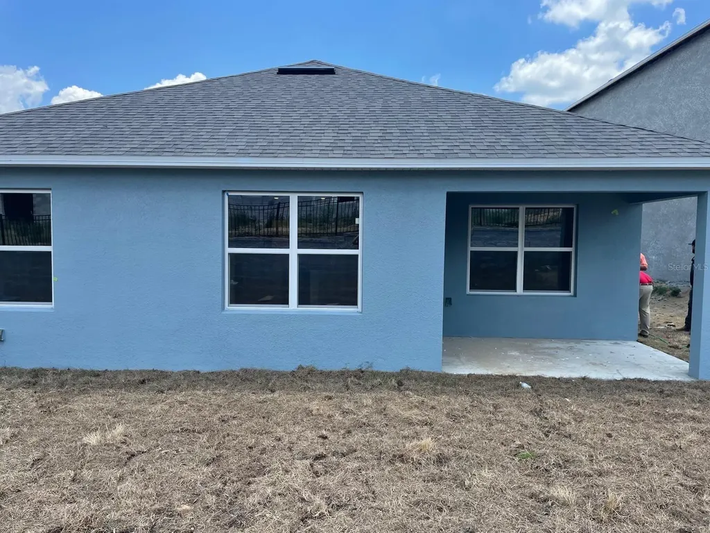 2015 Chickasaw Boulevard Davenport FL 33837