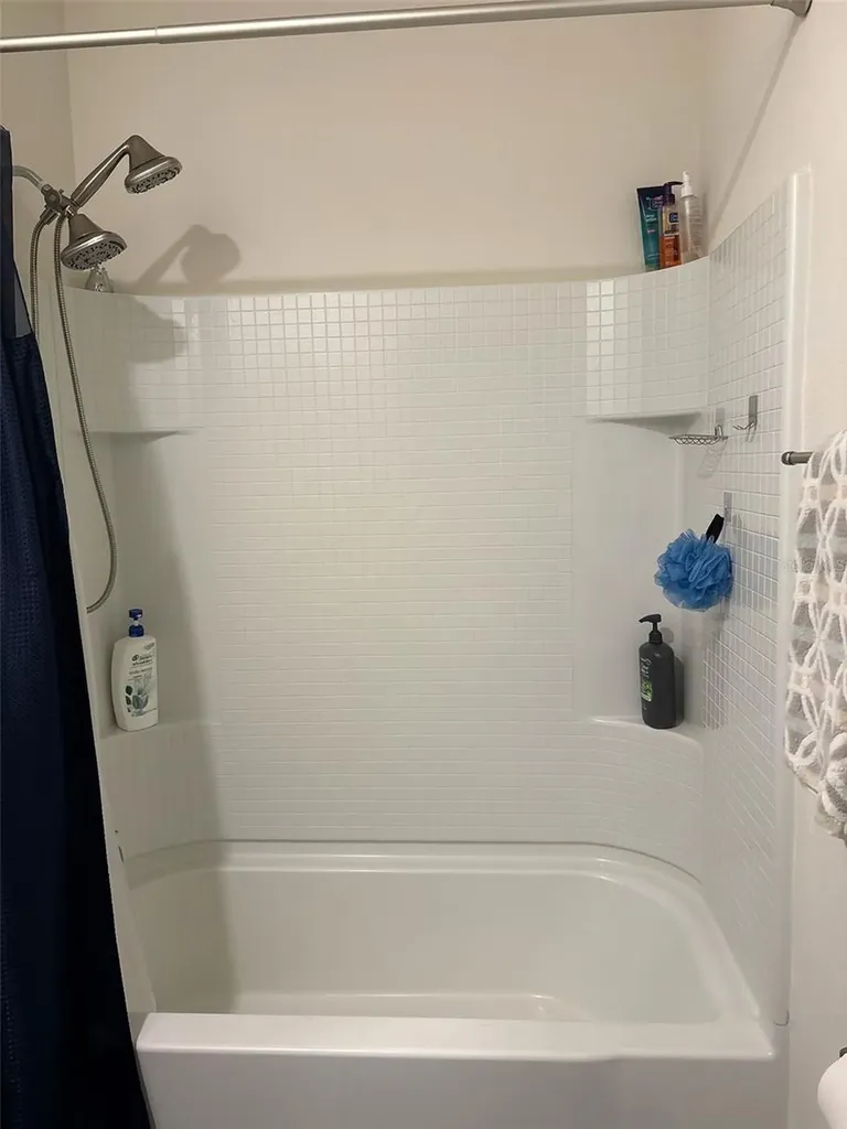 2015 Chickasaw Boulevard Davenport FL 33837