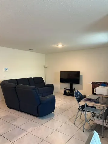 2015 Chickasaw Boulevard Davenport FL 33837