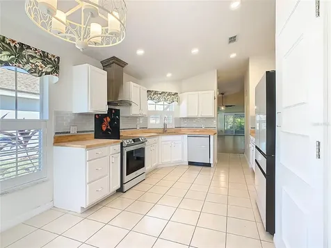 205 Bell Tower Crossing West Poinciana FL 34759