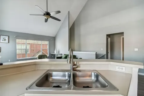10462 White Lake Court Tampa FL 33626