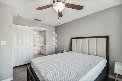 10462 White Lake Court Tampa FL 33626
