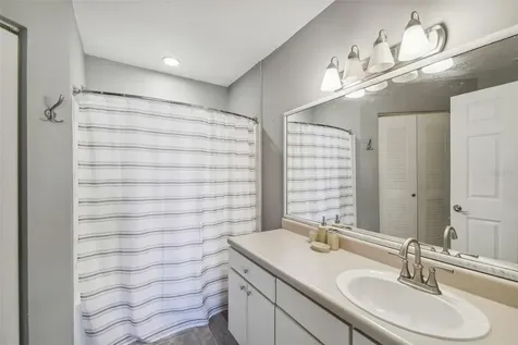 10462 White Lake Court Tampa FL 33626