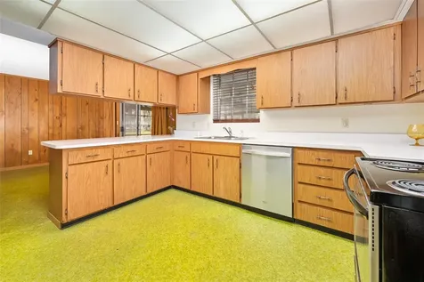 1926 Taylor Road Port Orange FL 32128