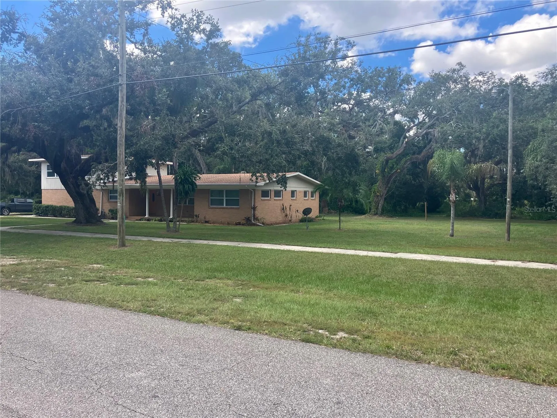3808 Broad Street Seffner FL 33584