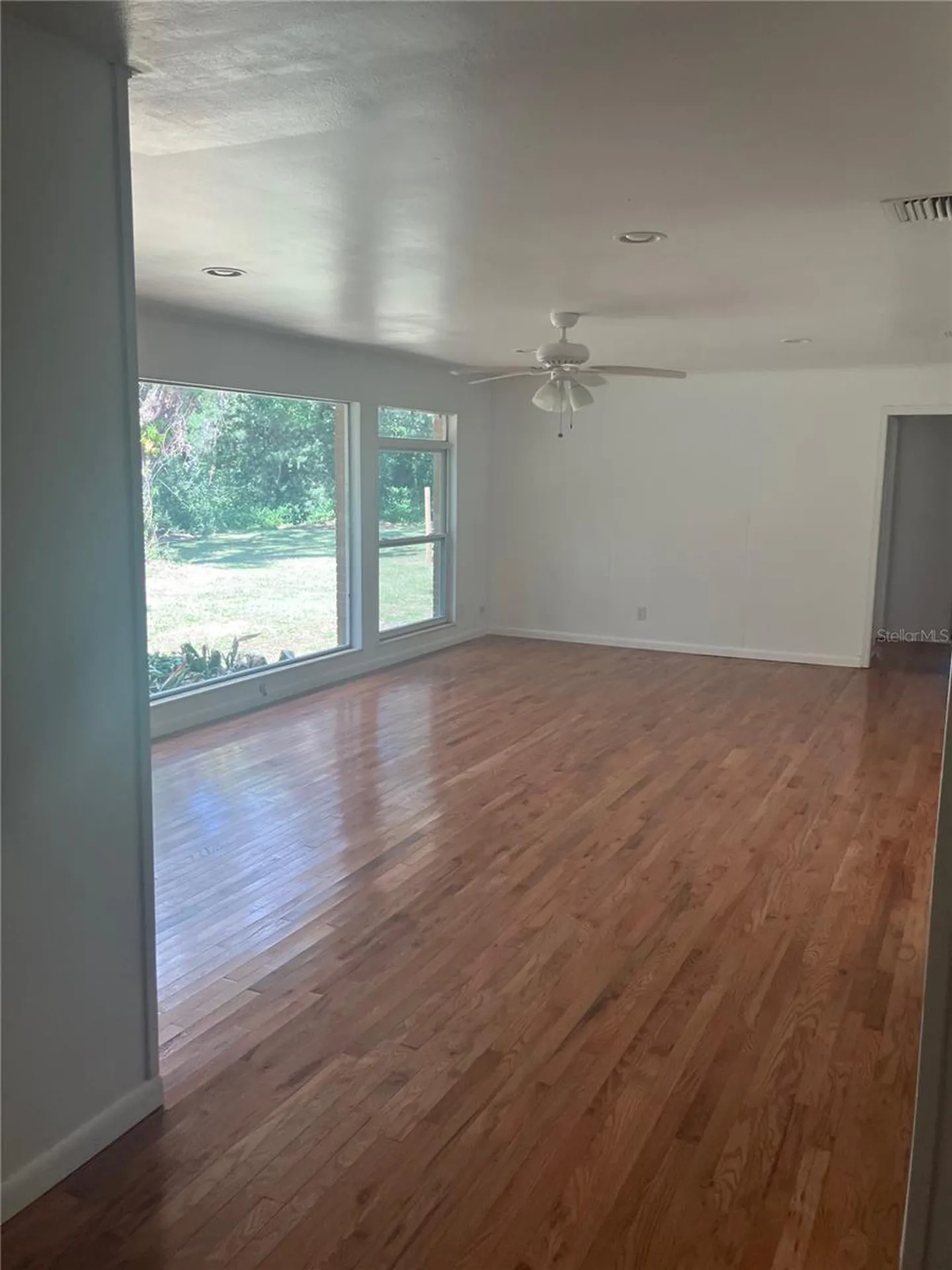 3808 Broad Street Seffner FL 33584