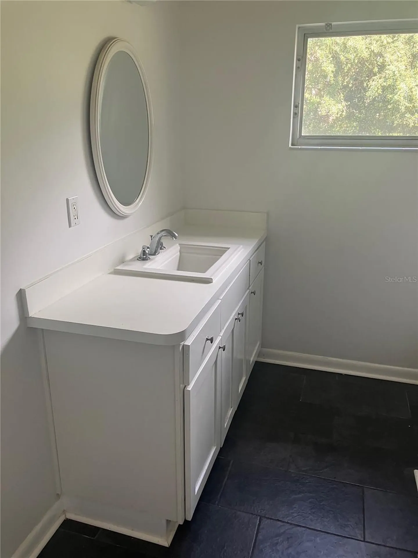 3808 Broad Street Seffner FL 33584