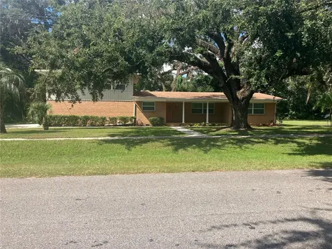3808 Broad Street Seffner FL 33584