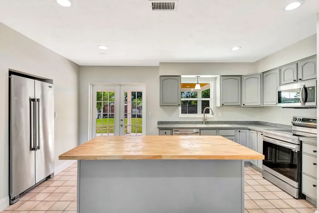 3612 46th Avenue Drive W Bradenton FL 34210