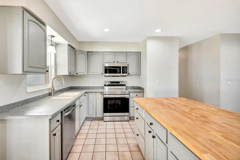 3612 46th Avenue Drive W Bradenton FL 34210