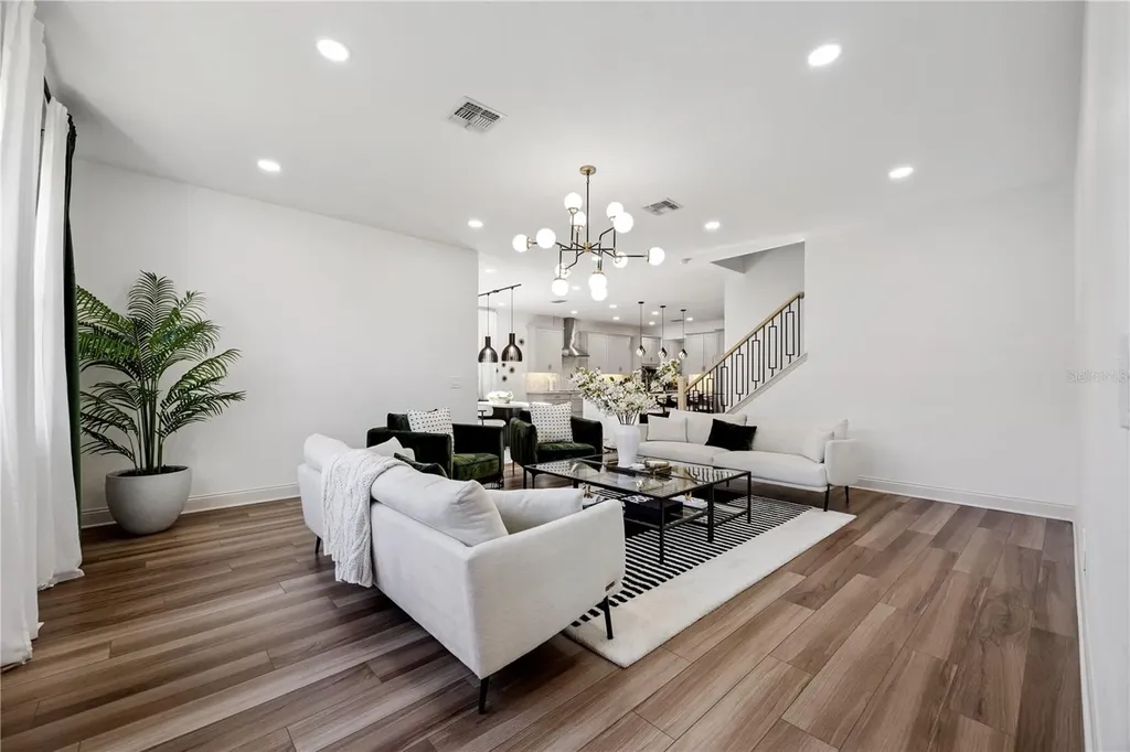 3245 Upland Point Oviedo FL 32765