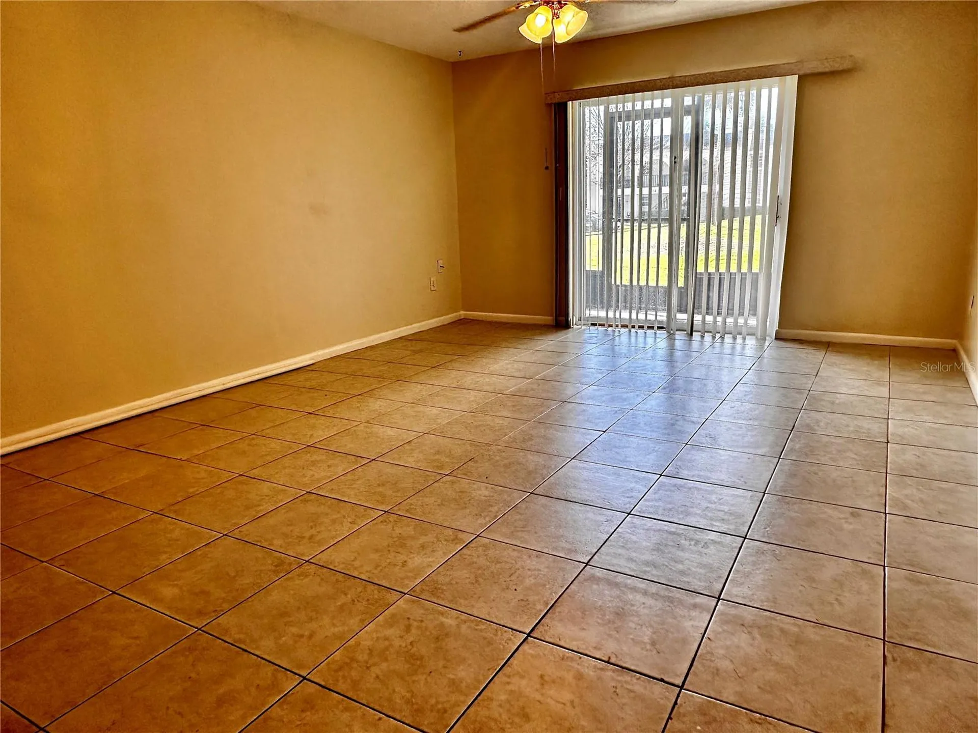 122 N Kings Avenue Brandon FL 33510