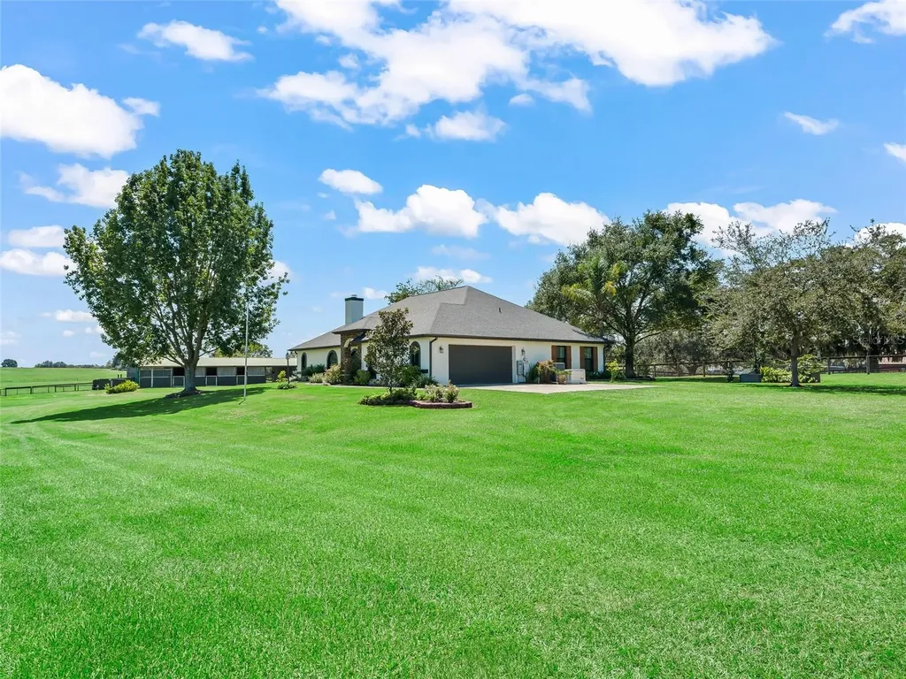 15600 SE 47th Avenue Summerfield FL 34491