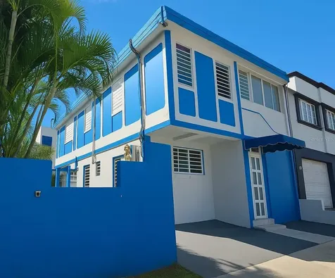 Urb. Villas De Levittown Calle 1 B9 Toa Baja PR 00949
