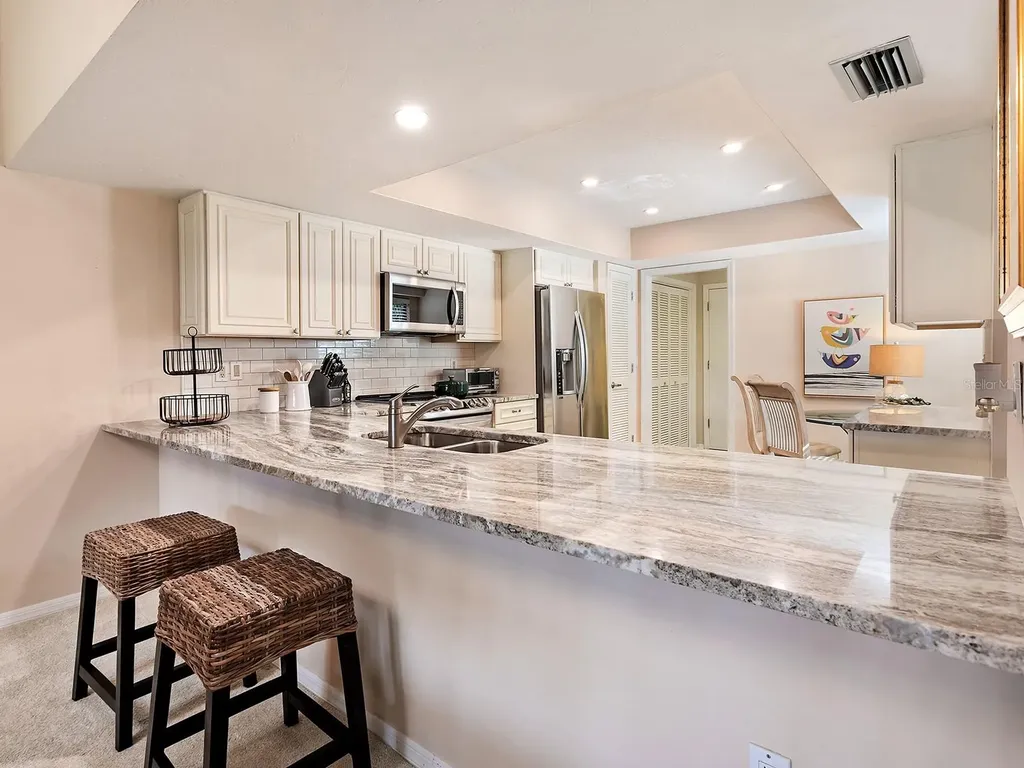 6094 Wilshire Boulevard Sarasota FL 34238