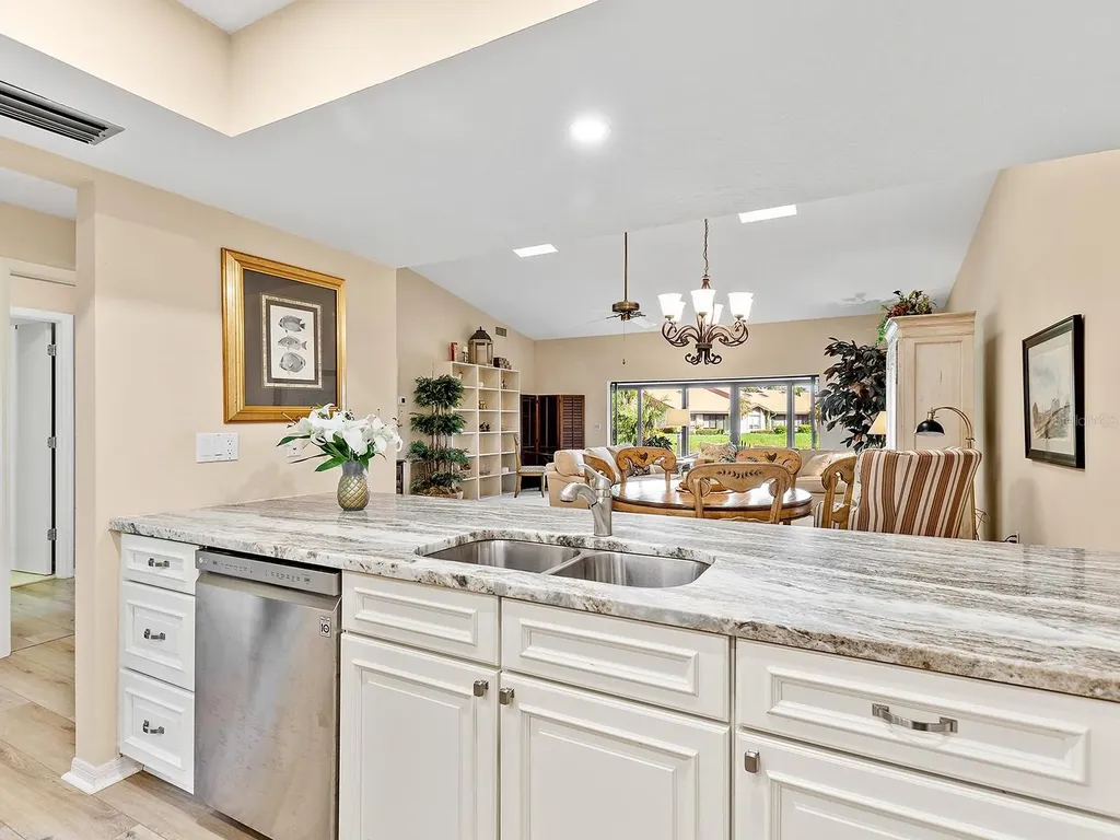 6094 Wilshire Boulevard Sarasota FL 34238