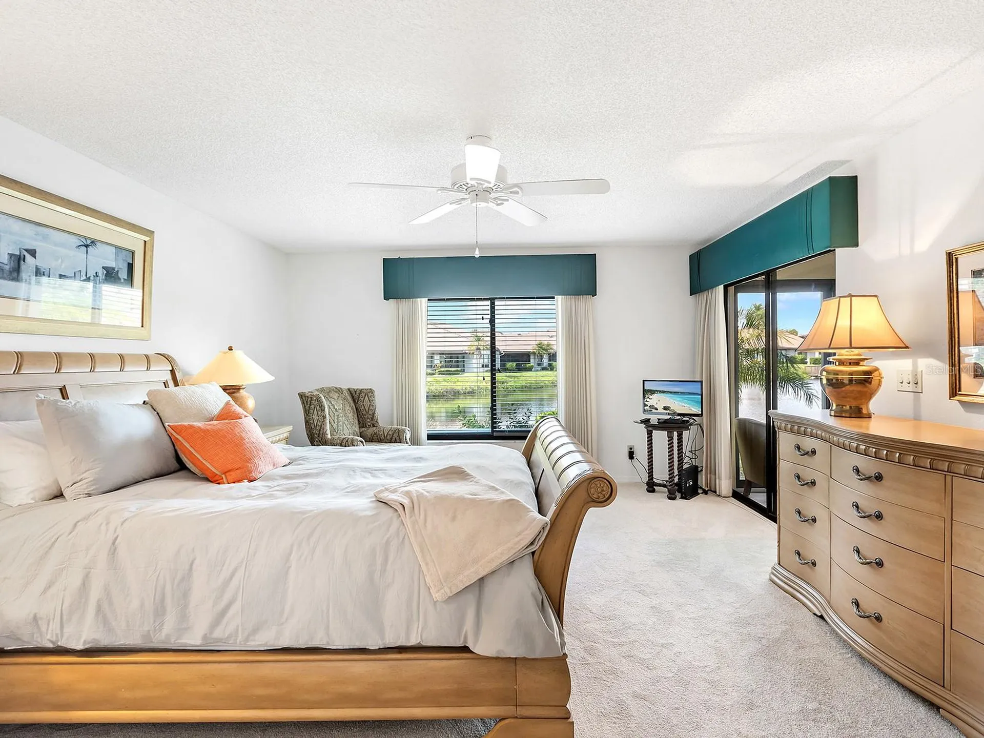 6094 Wilshire Boulevard Sarasota FL 34238