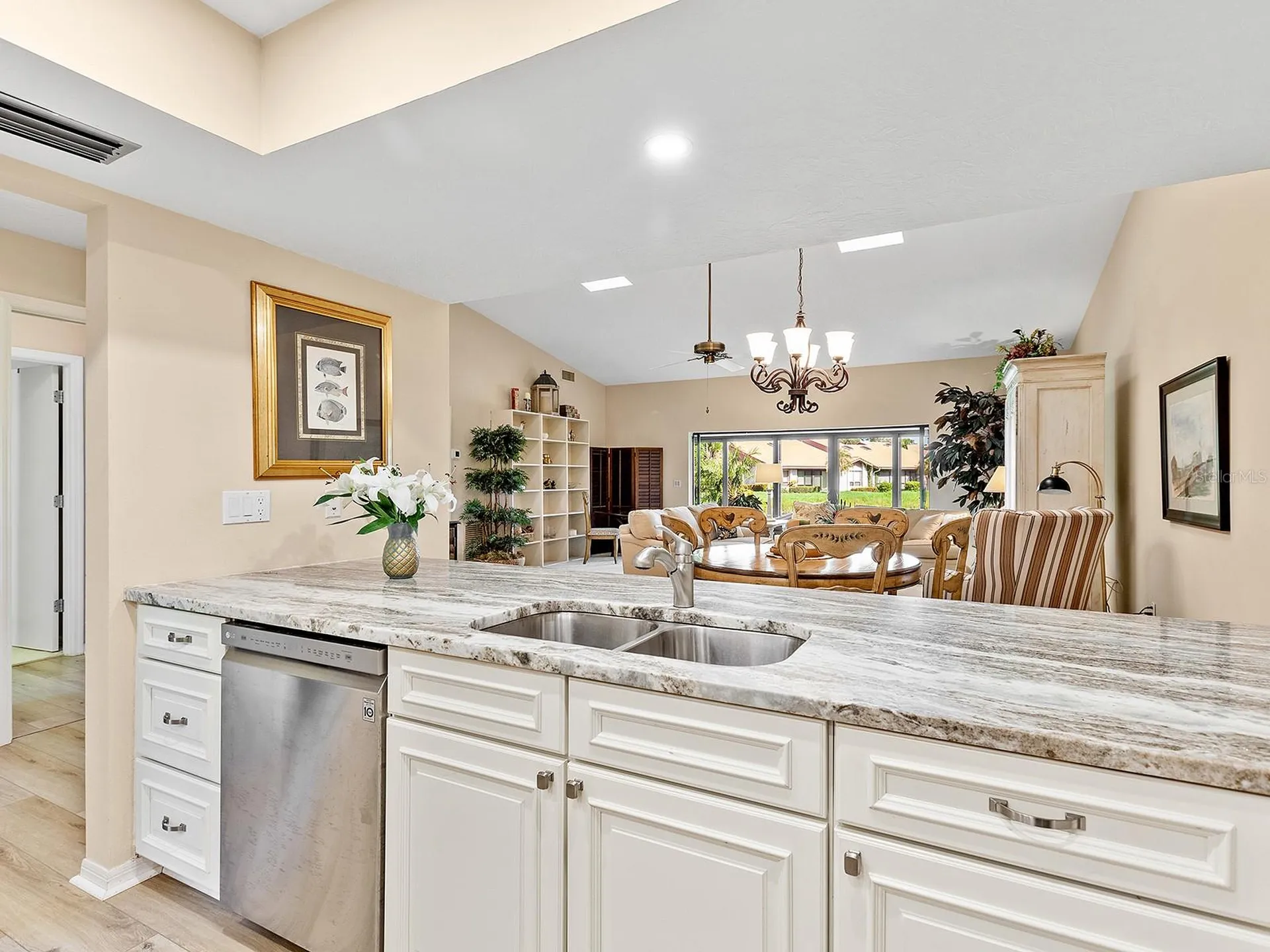 6094 Wilshire Boulevard Sarasota FL 34238