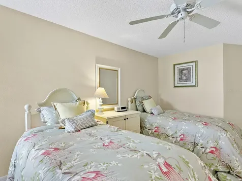 6094 Wilshire Boulevard Sarasota FL 34238
