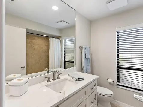6094 Wilshire Boulevard Sarasota FL 34238