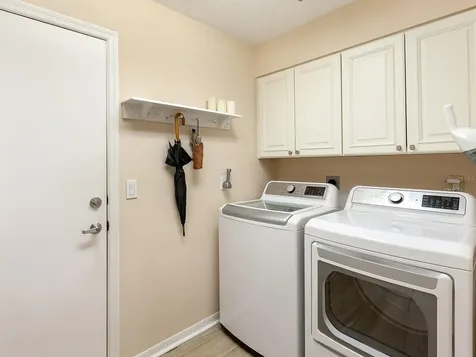 6094 Wilshire Boulevard Sarasota FL 34238