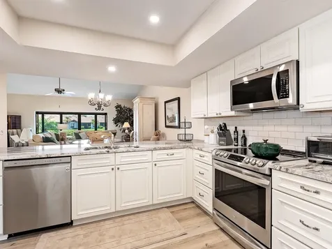 6094 Wilshire Boulevard Sarasota FL 34238