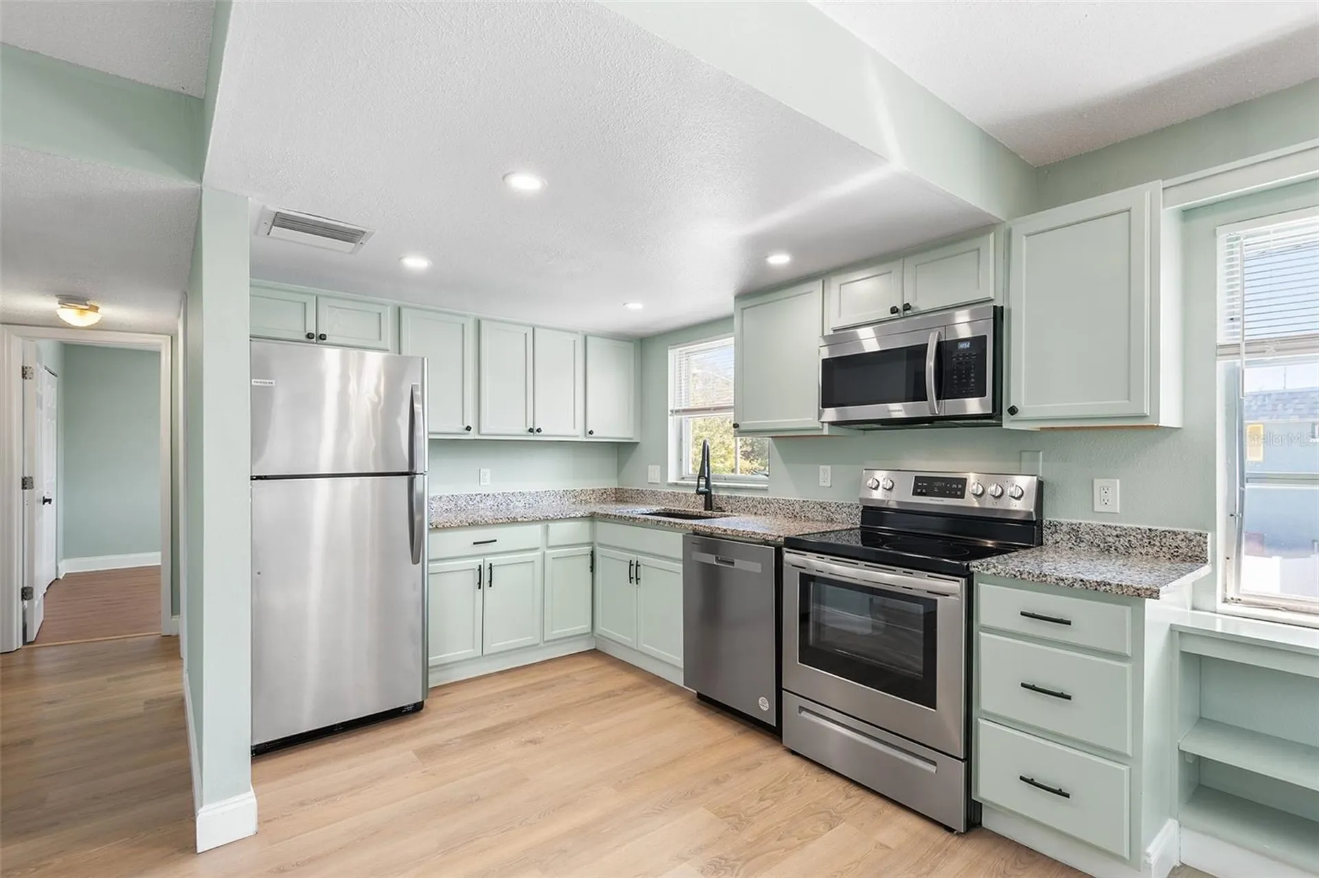 6262 Emerson Avenue S St Petersburg FL 33707