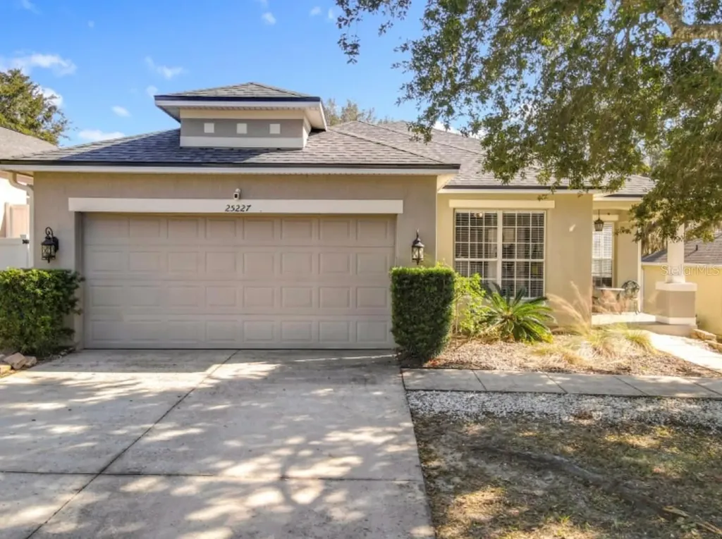 25227 Chipshot Court Sorrento FL 32776